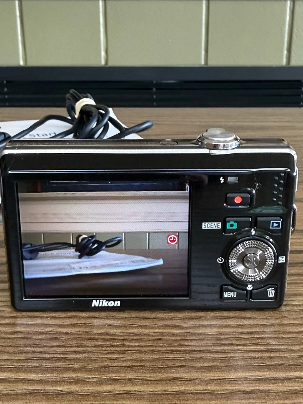 Nikon Coolpix S6000-Silver-Working-New Batteries/Charger-Manuals-Cables
